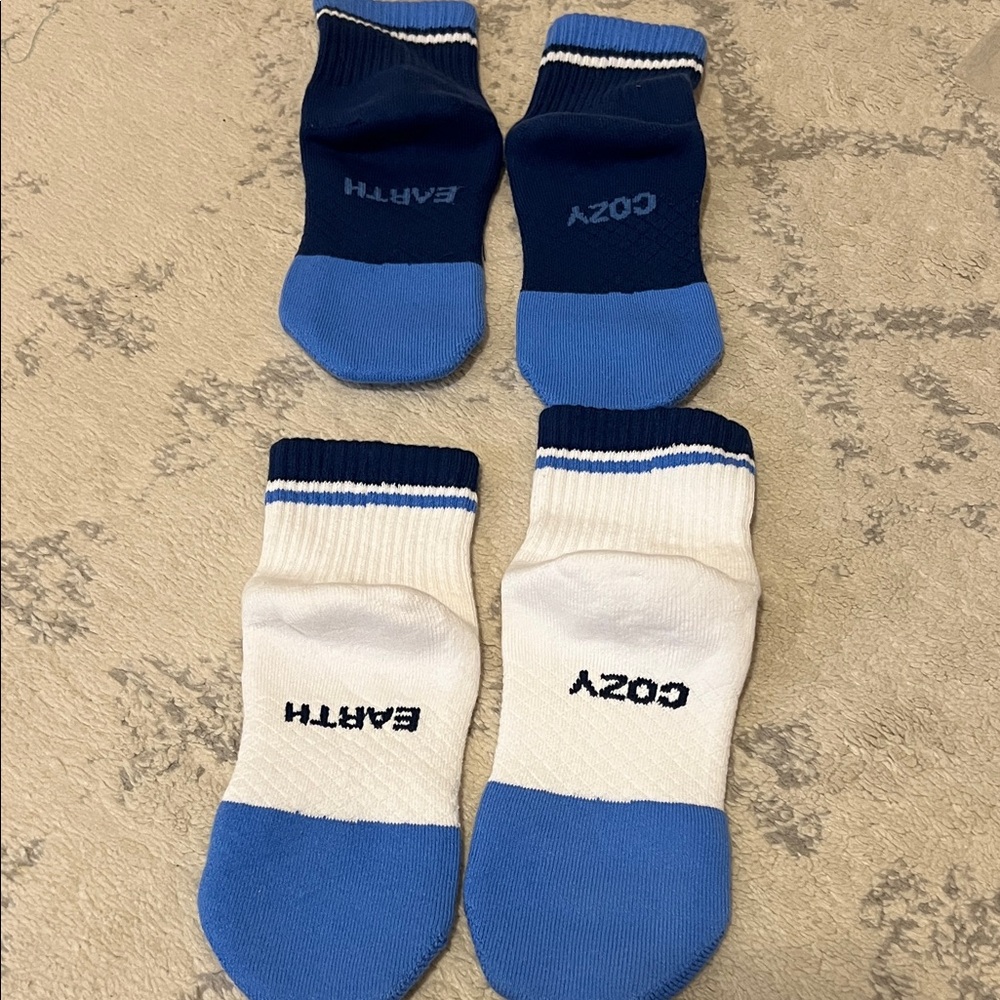 Cozy Earth Blue and White Socks